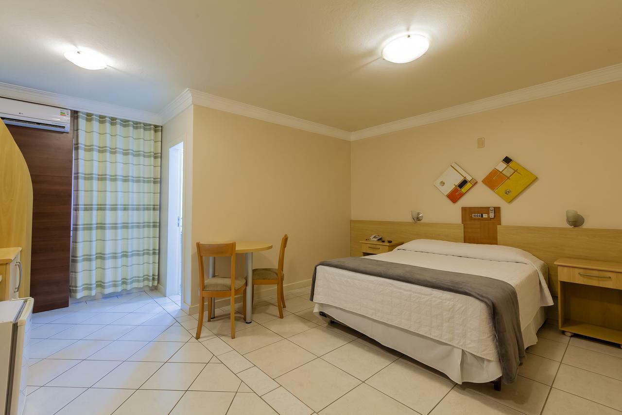 Tri Hotel Executive Criciuma Criciuma  Quarto foto